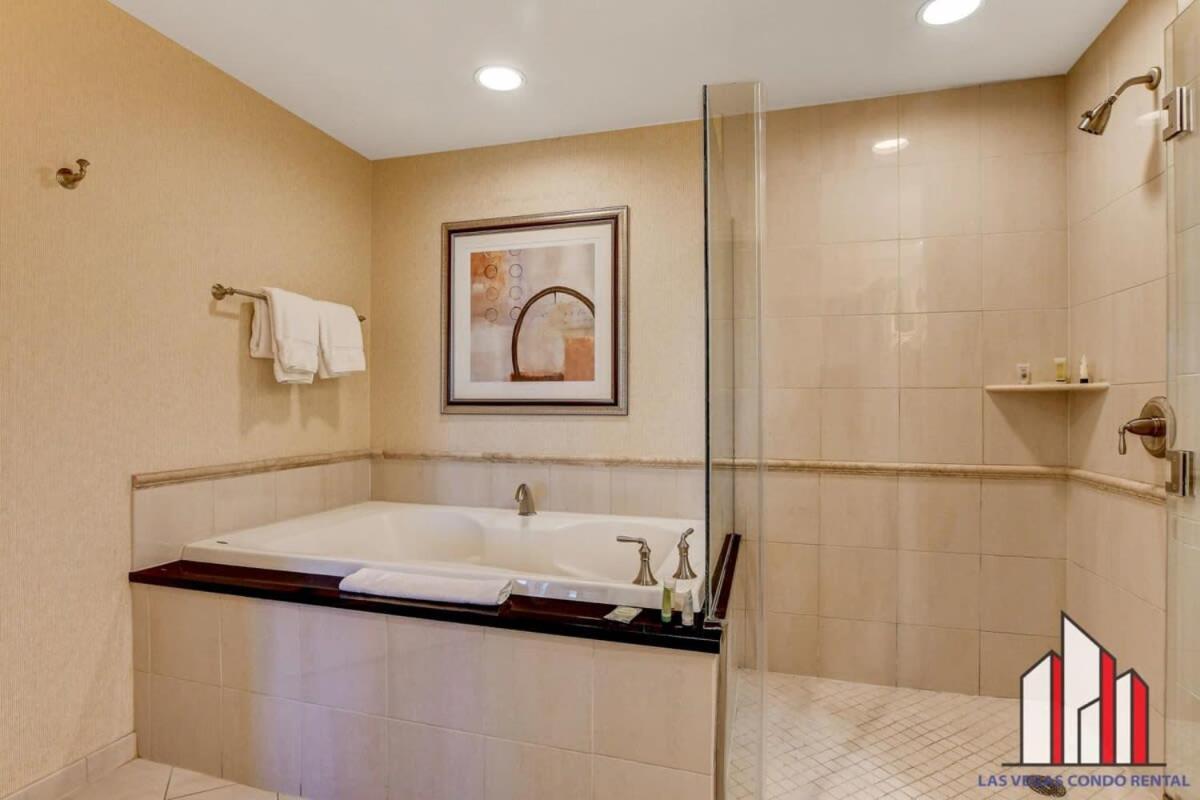 Mgm Signature-23-719 Strip View Jacuzzi Studio Las Vegas Buitenkant foto