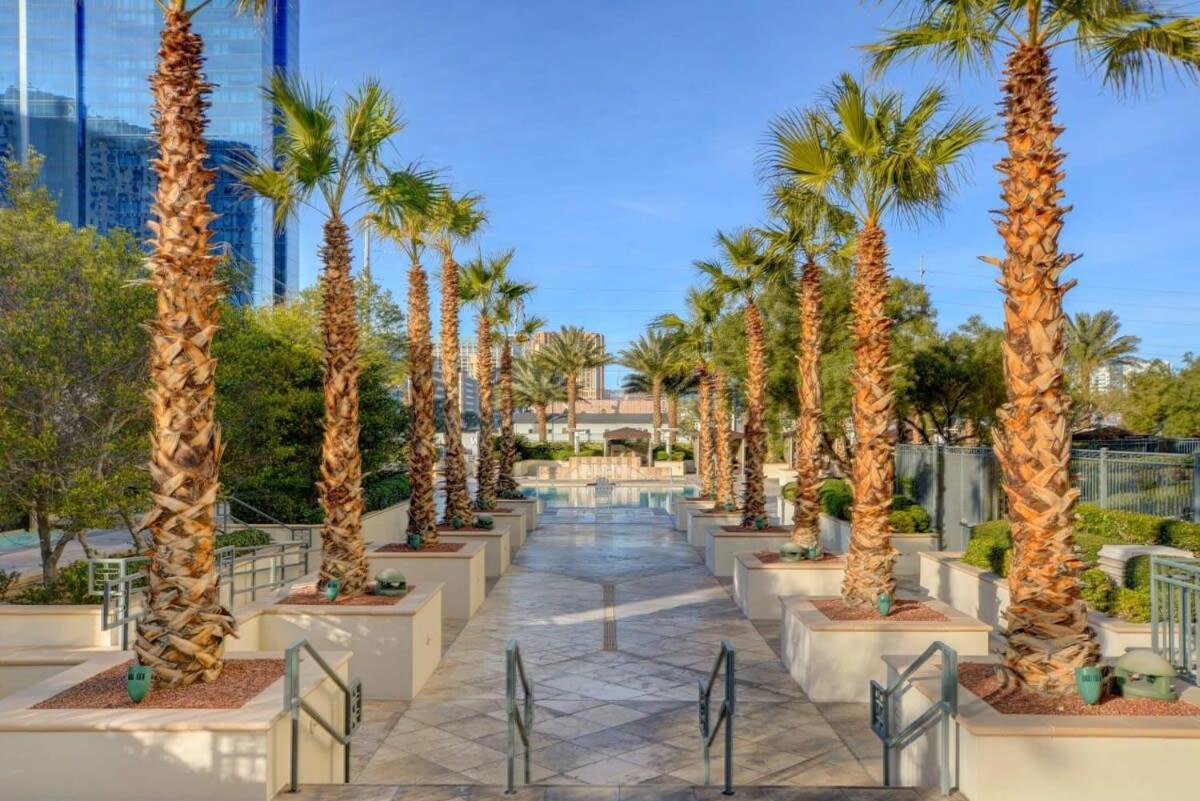 Mgm Signature-23-719 Strip View Jacuzzi Studio Las Vegas Buitenkant foto